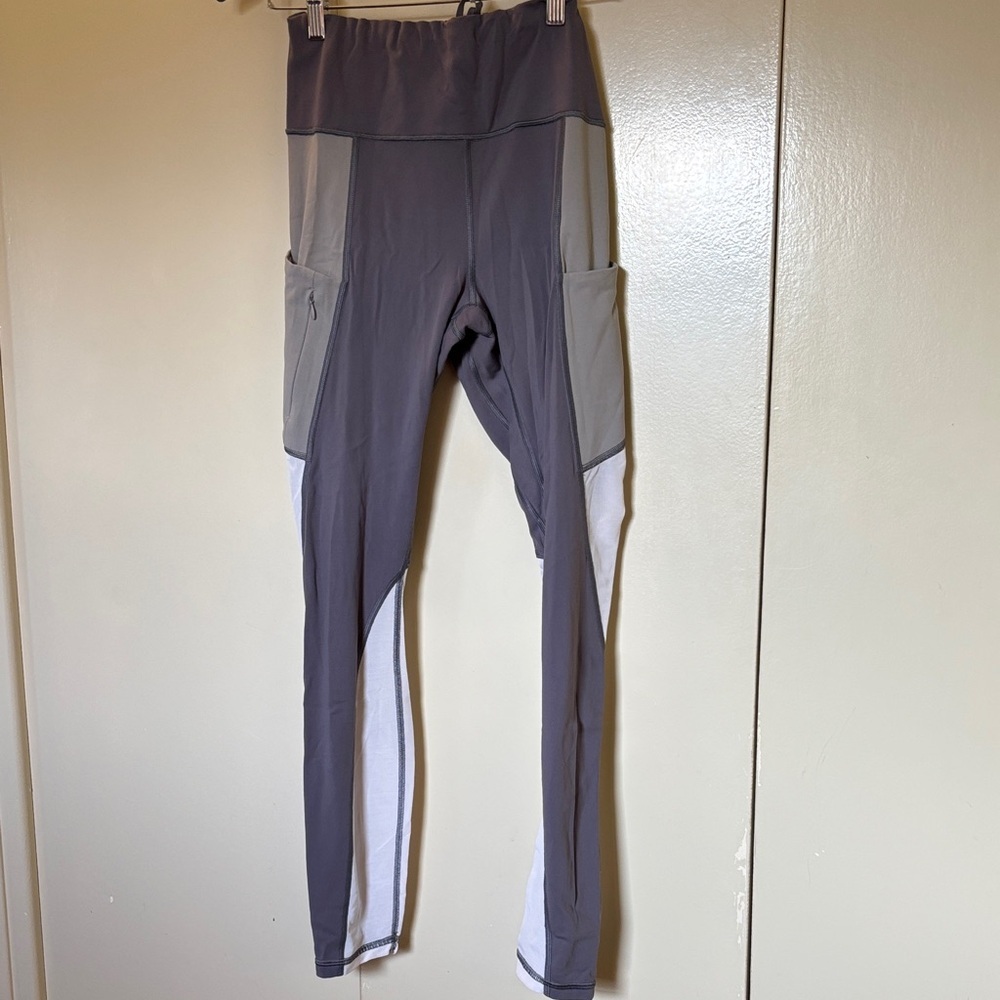 Athleta Color Block Up For Anything Leggings Size MT